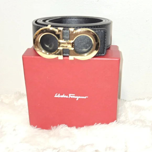 Salvatore Ferragamo Black Leather Belt with Gold Gancini Buckle - Picture 3 of 7